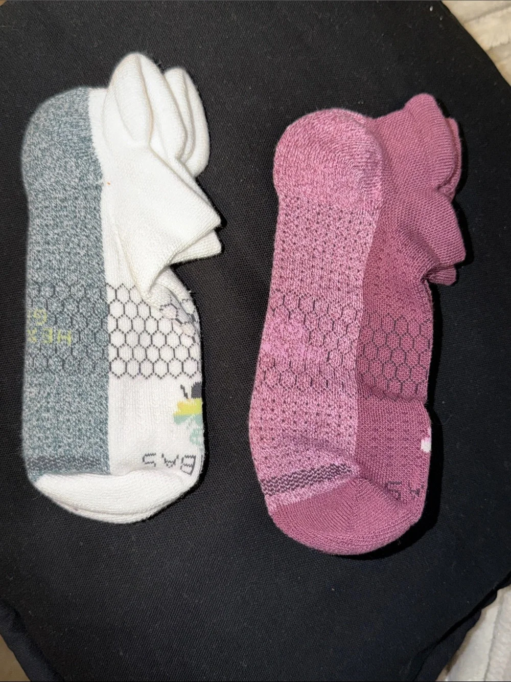Bombas pair low